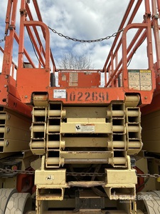 2017 JLG 3246ES Piattaforma aerea verticale