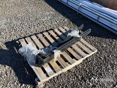 60 in Skid Steer Forks - Fits We (Unused)