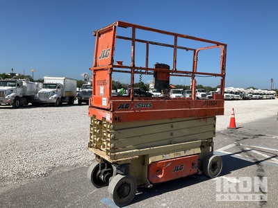 2017 JLG 2632ES Electric Scissor Lift