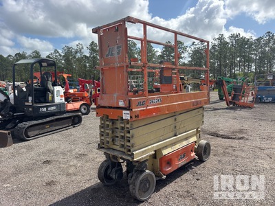 2017 JLG 2632ES Electric منصة رفع متحركة