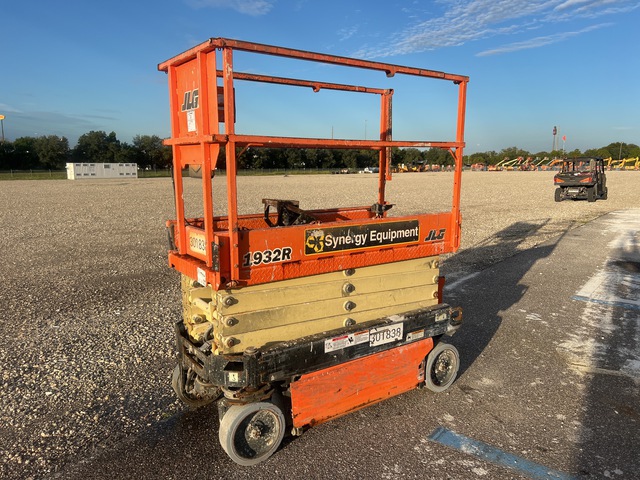 2018 JLG 1932R Electric Scissor Lift