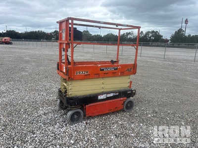 2018 JLG 1932R Electric منصة رفع متحركة