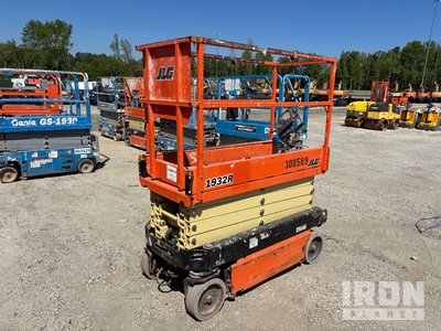 2017 JLG 1932R Electric Scissor Lift
