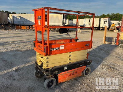 2017 JLG 1932R Electric Scissor Lift
