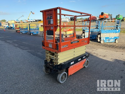 2018 JLG 1932R Electric Scissor Lift