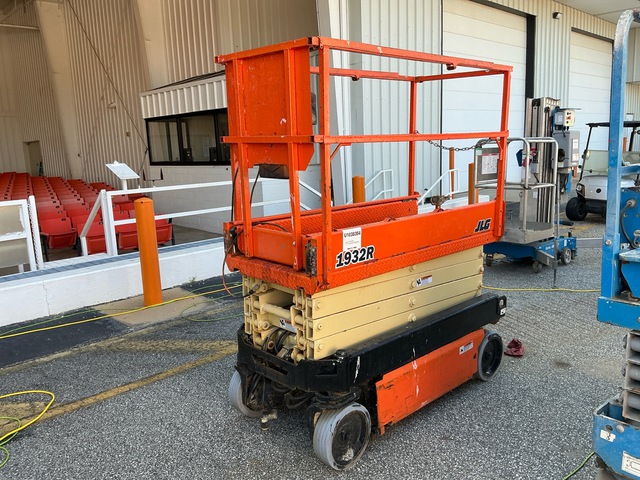 2018 JLG 1932R Electric Scissor Lift