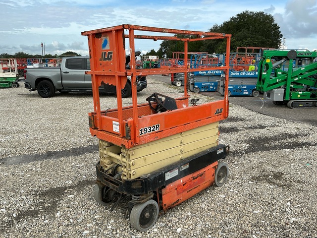 2018 JLG 1932R Electric Scissor Lift