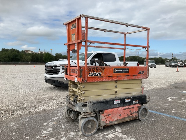 2018 JLG 1932R Electric Scissor Lift