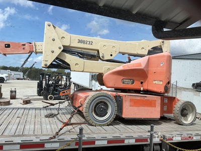 2017 JLG E400AJPN Boom Lifts Articulating Boom Lift