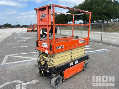 2018 JLG 1932R Electric Scissor Lift