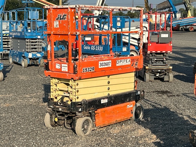 2018 JLG 1932R Electric Scissor Lift