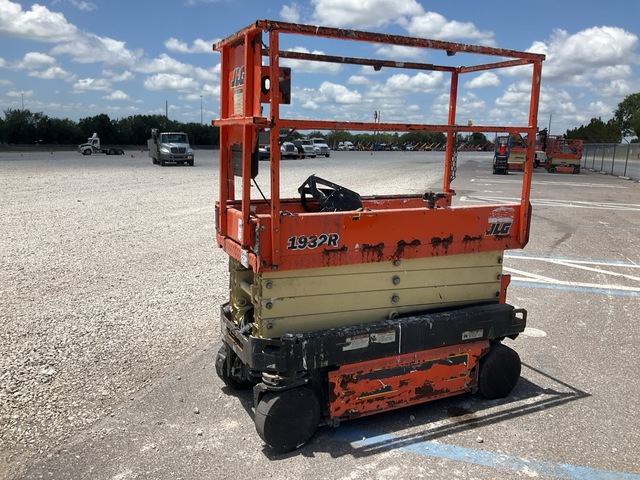 2018 JLG 1932R Electric Scissor Lift