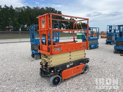 2018 JLG 1932R Electric Scissor Lift