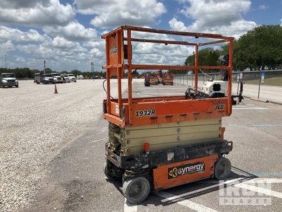 2018 JLG 1932R Electric Scissor Lift