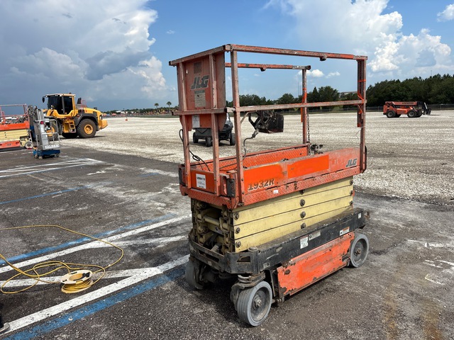 2019 JLG 1932R Electric Scissor Lift