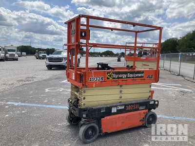 2018 JLG 1932R Electric Scissor Lift