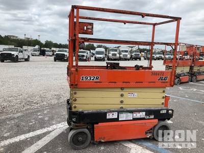 2018 JLG 1932R Electric Scissor Lift