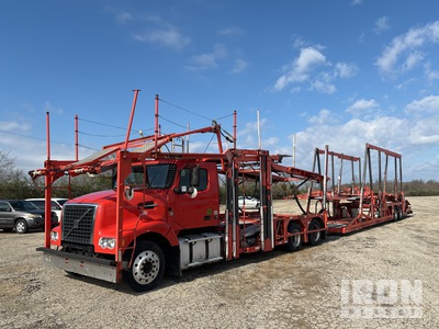 2015 Volvo VNL Car Carrier Truck