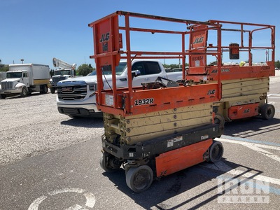 2018 JLG 1932R Electric Scissor Lift