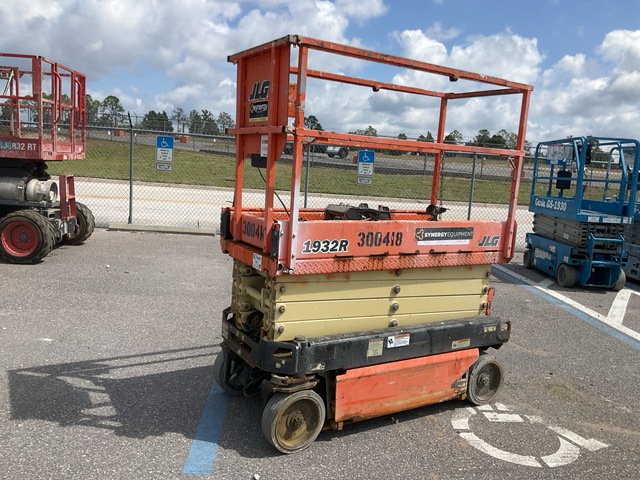 2017 JLG 1932R Electric Scissor Lift