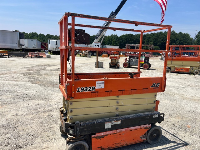2019 JLG 1932R Electric Scissor Lift