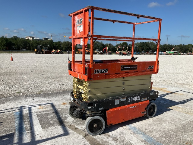 2019 JLG 1932R Electric Scissor Lift