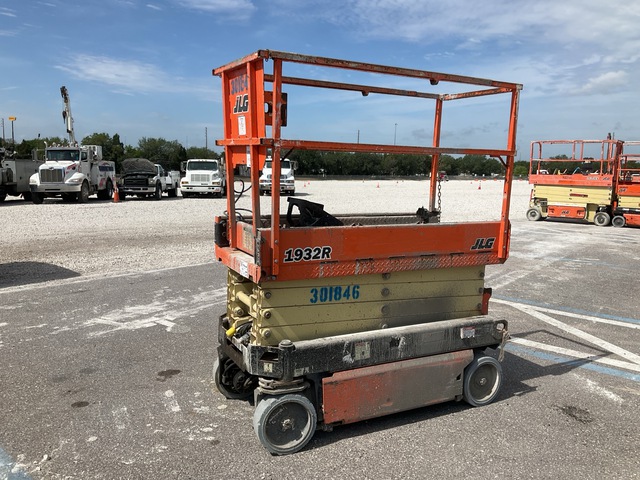 2018 JLG 1932R Electric Scissor Lift