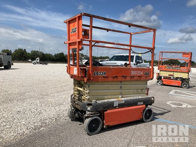 2017 JLG 1932R Electric Scissor Lift