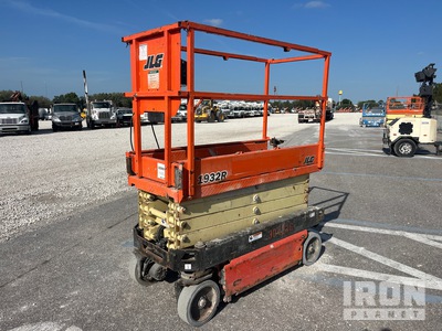 2018 JLG 1932R Electric Scissor Lift