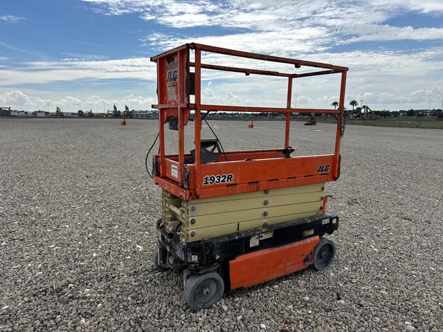 JLG 1932R Electric Scissor Lift