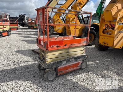 2018 JLG 1932R Electric Scissor Lift