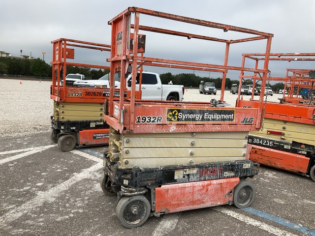 2018 JLG 1932R Electric Scissor Lift