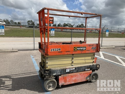 2018 JLG 1932R Electric Scissor Lift