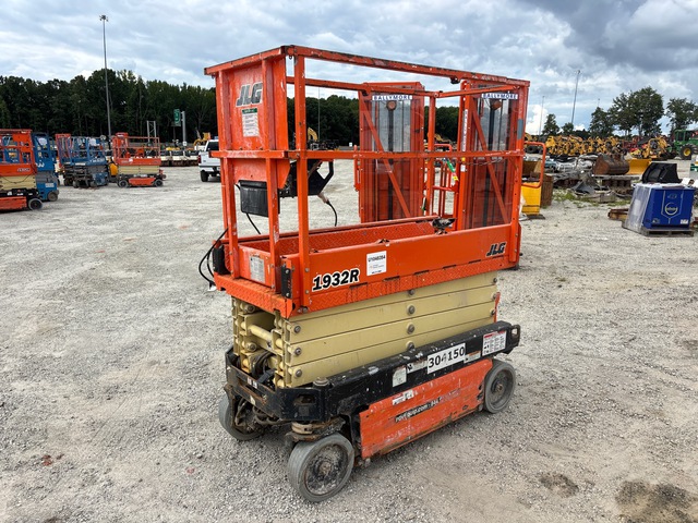 2019 JLG 1932R Electric Scissor Lift