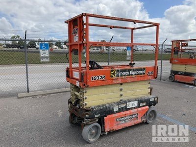 2018 JLG 1932R Electric Scissor Lift