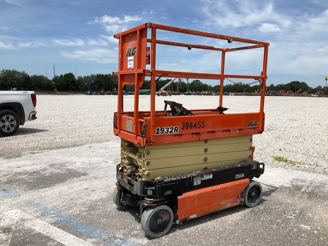 2017 JLG 1932R Electric Scissor Lift