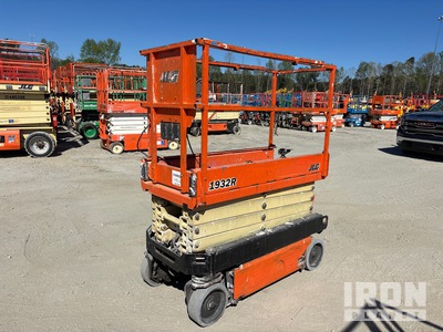 2017 JLG 1932R Electric Scissor Lift