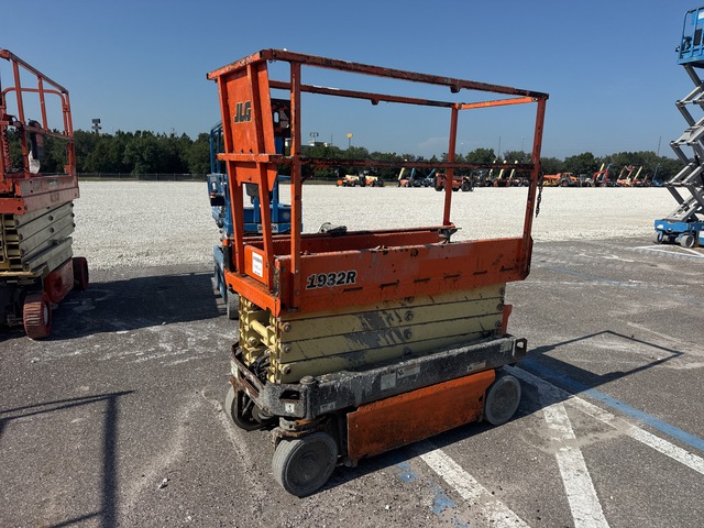 2017 JLG 1932R Electric Scissor Lift