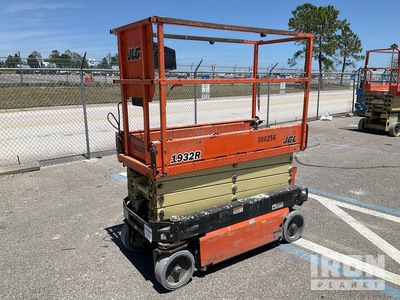 2017 JLG 1932R Electric Scissor Lift