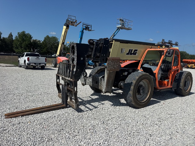 2017 JLG 1055 Telehandler