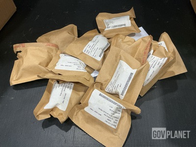 (11) Amphenol 10-107618-09S Electrical Plug Connectors