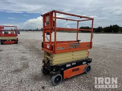 2018 JLG 1932R Electric Scissor Lift