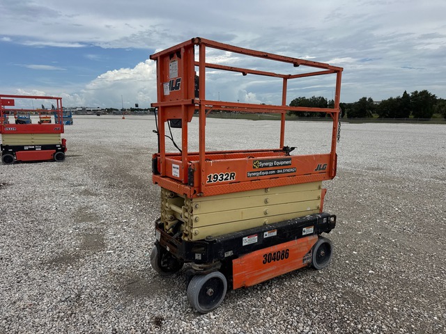 2018 JLG 1932R Electric Scissor Lift