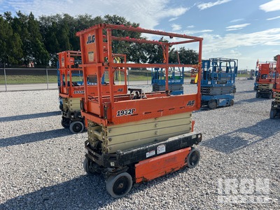 2018 JLG 1932R Electric Scissor Lift