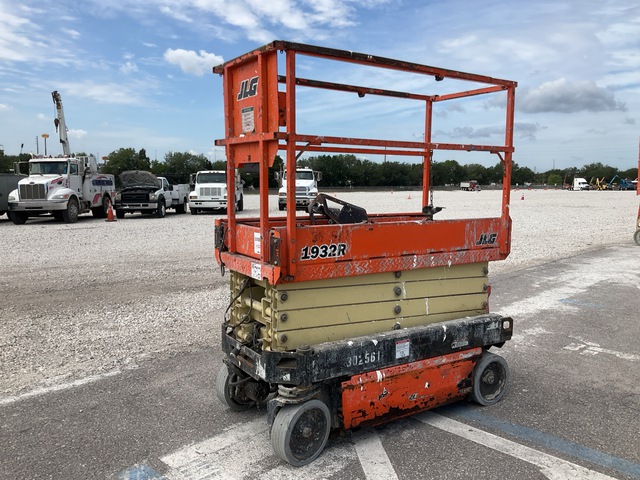 2018 JLG 1932R Electric Scissor Lift
