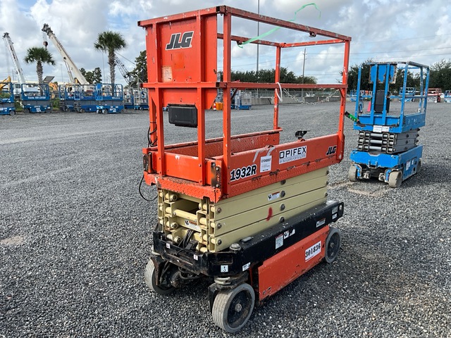 2018 JLG 1932R Electric Scissor Lift