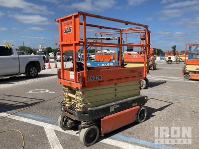 2017 JLG 1932R Electric Scissor Lift