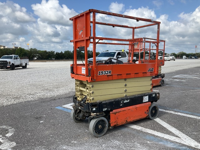 2019 JLG 1932R Electric Scissor Lift