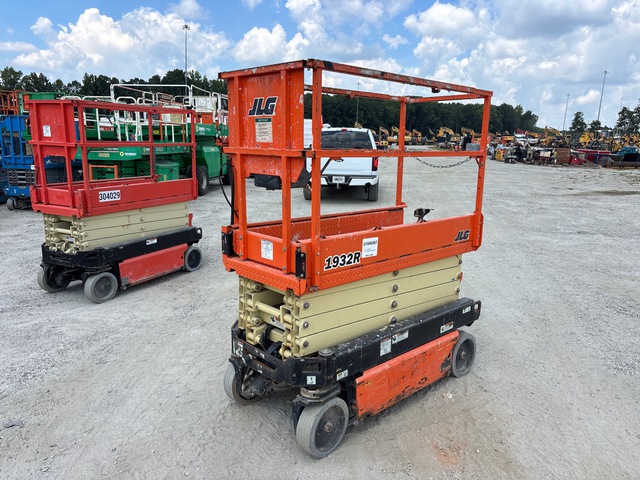 2019 JLG 1932R Electric Scissor Lift