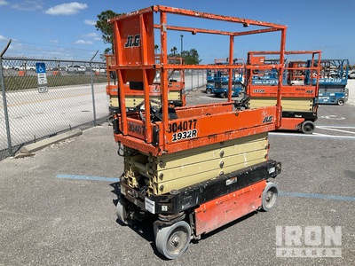 2018 JLG 1932R Electric Scissor Lift